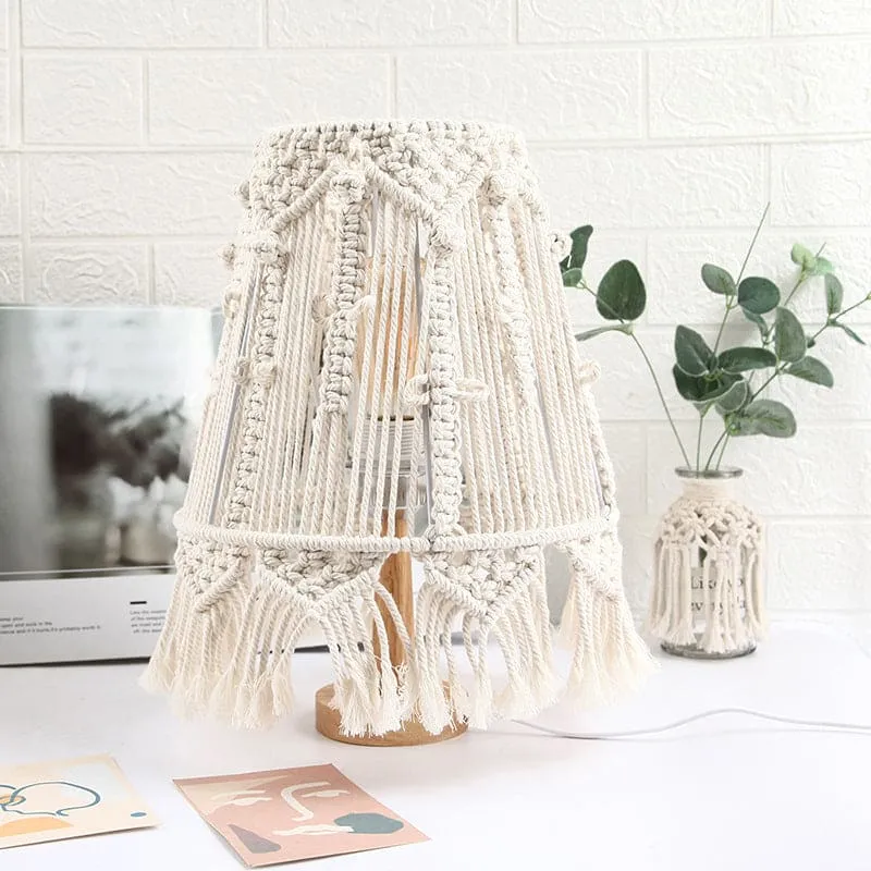 Bordlampe i Flettet Reb – Skab Hygge og Stil i Dit Hjem