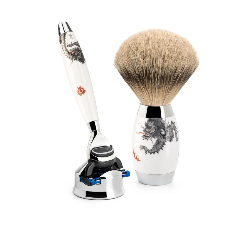 Meissen Porcelain Rakset med Fusion Rakshyvel, Silvertip Rakborste och Hållare, Porslin