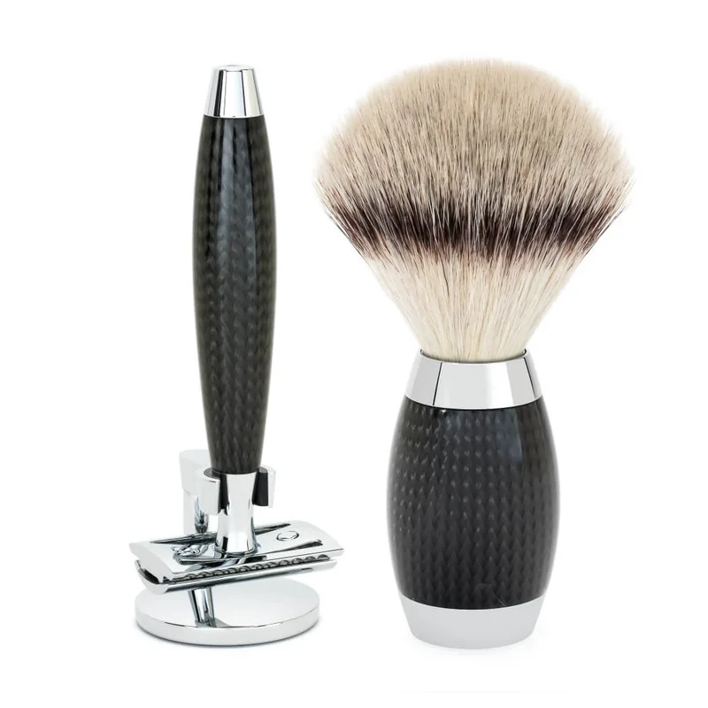 Edition No. 1, Rakset med Säkerhetshyvel, Silvertip Fibre® Rakborste och Rakhållare, Carbon