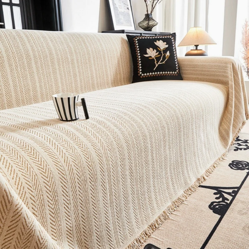 Stilfuldt Herringbone Sofaovertræk i Chenille med Tofler