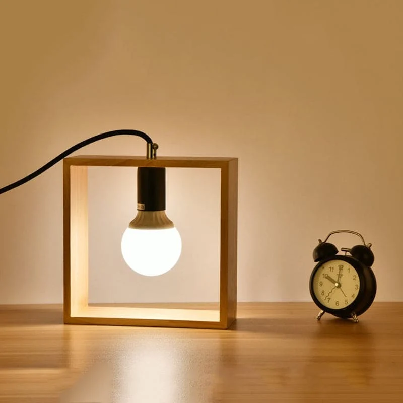 Elegant Bordlampe i Træ - Naturlig Skønhed og Funktionalitet