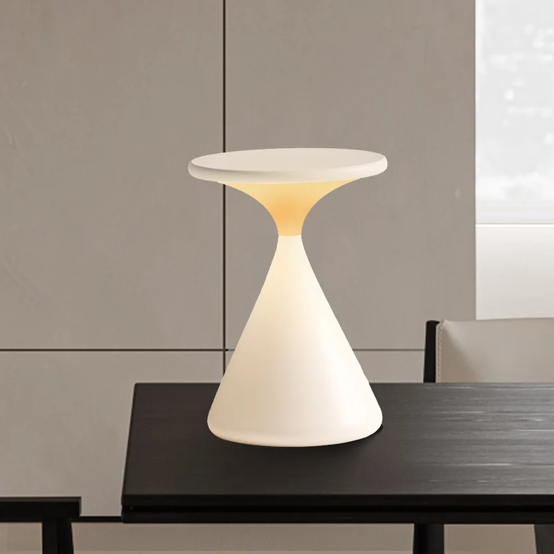 Trådløs Sandglas Lampe med Touch-Dimmer og Elegant Design