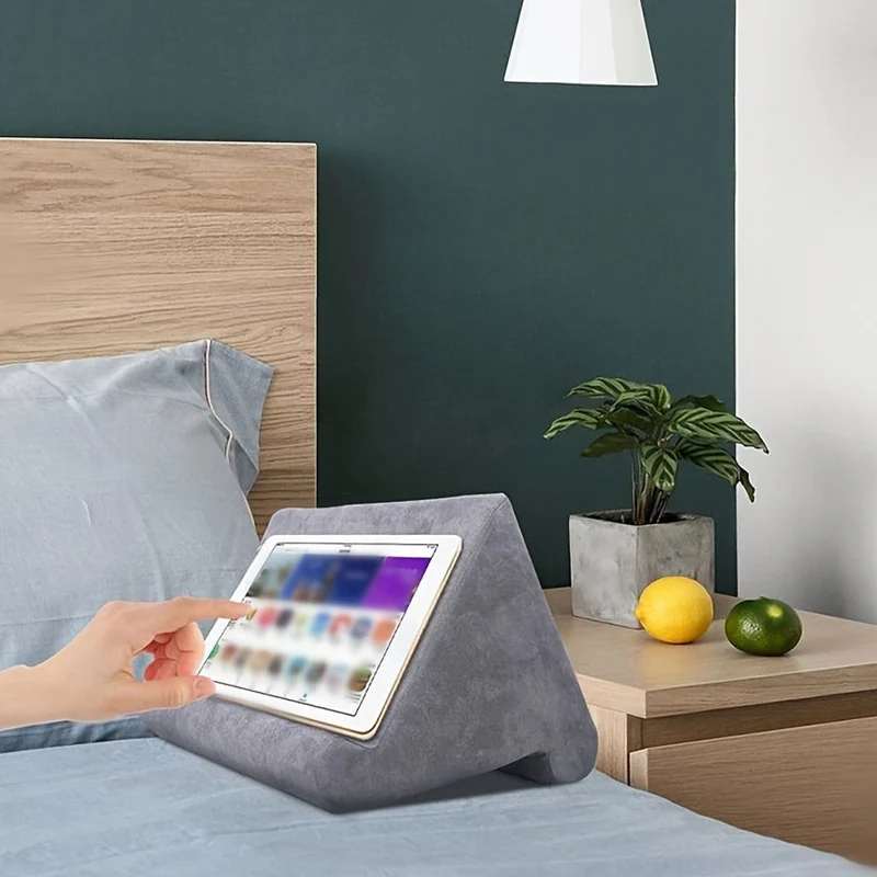 Justerbart Tabletstativ i Blødt Stof – Komfort i Hverdagen