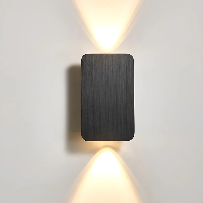 Energibesparende LED Væglampe i Tidløst Design
